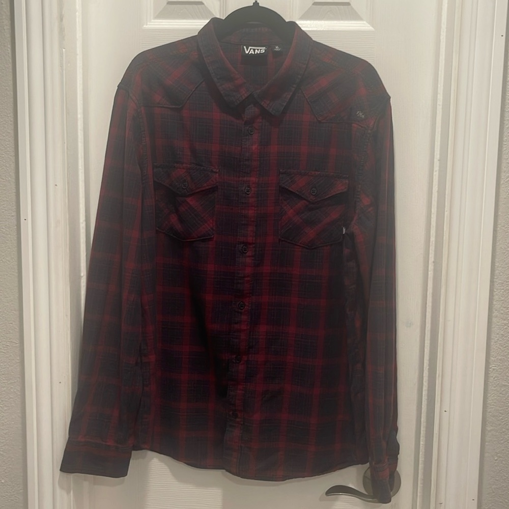 Men’s Vans plaid button down